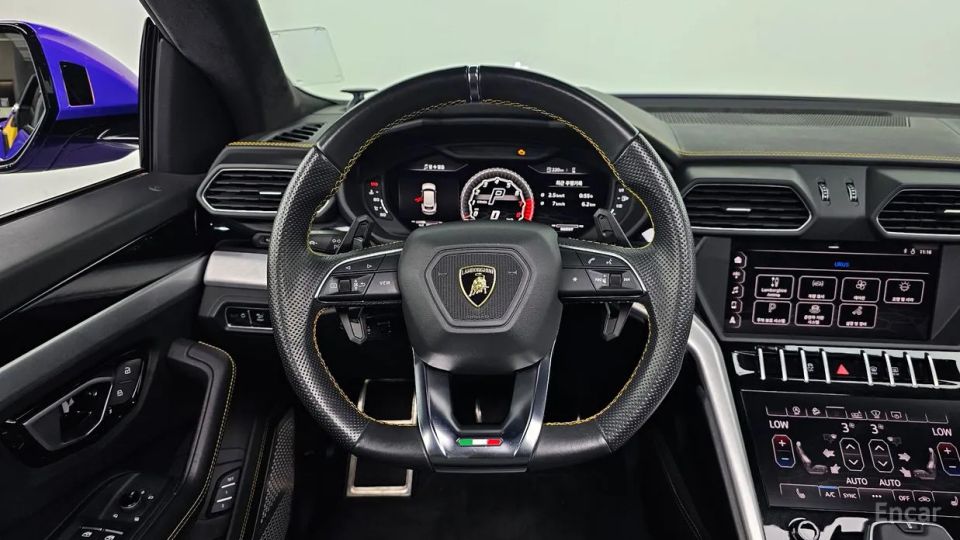 Lamborghini urus