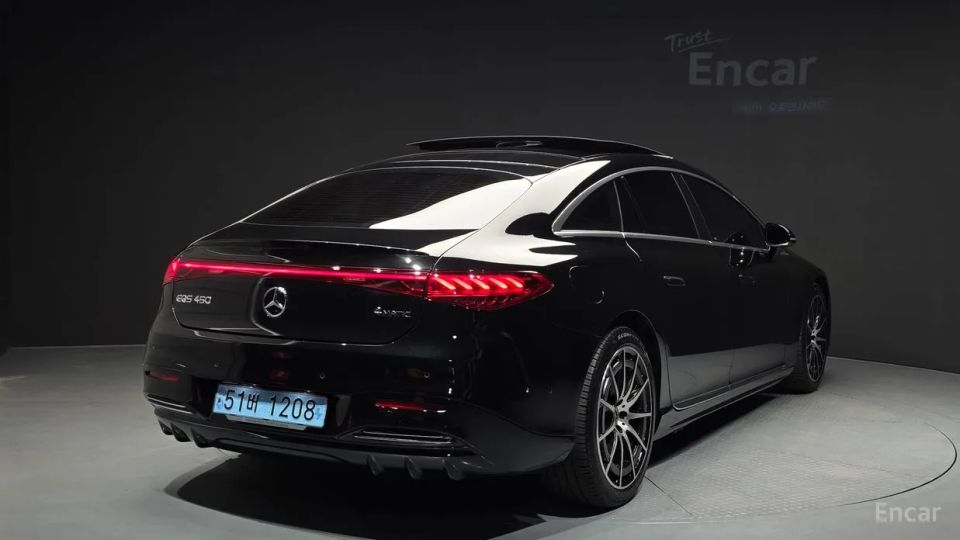 Mercedes-Benz EQS