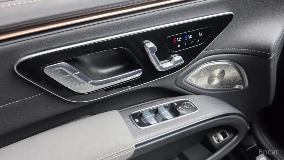 Mercedes-Benz EQS