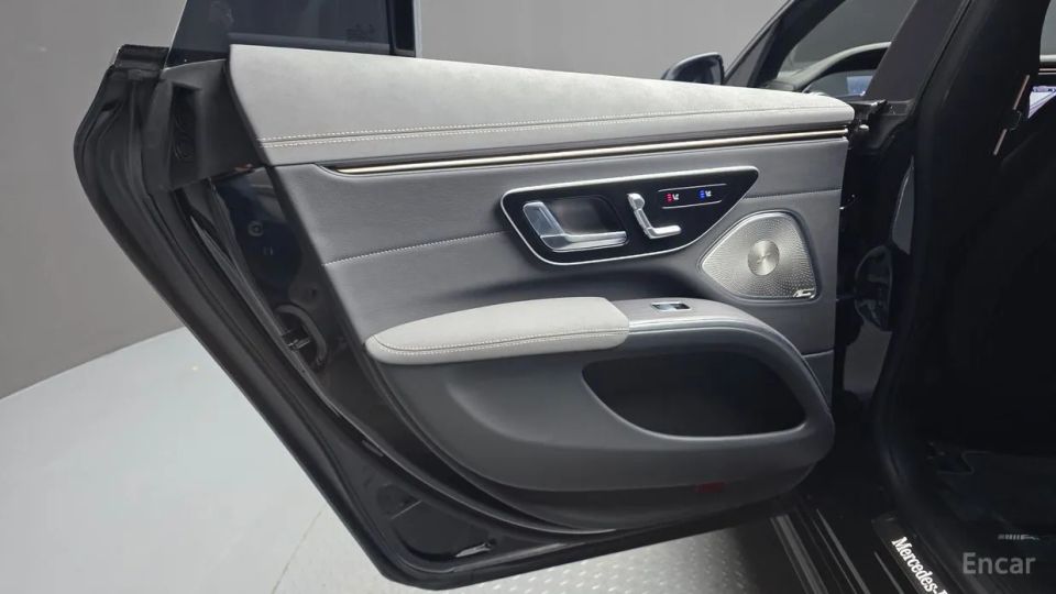 Mercedes-Benz EQS