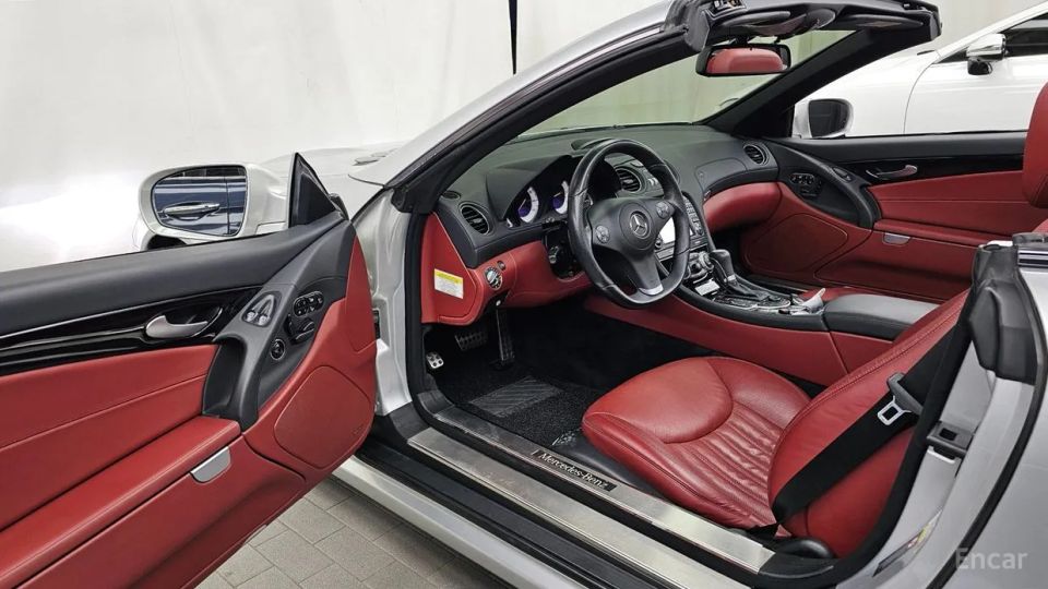 Mercedes-Benz SL-Class