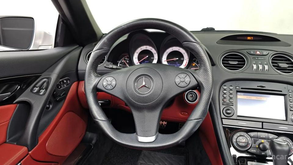 Mercedes-Benz SL-Class
