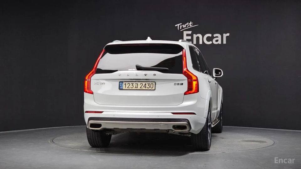 Volvo XC90
