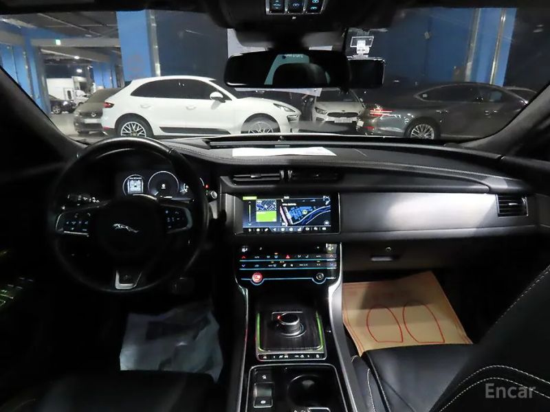 Jaguar xf