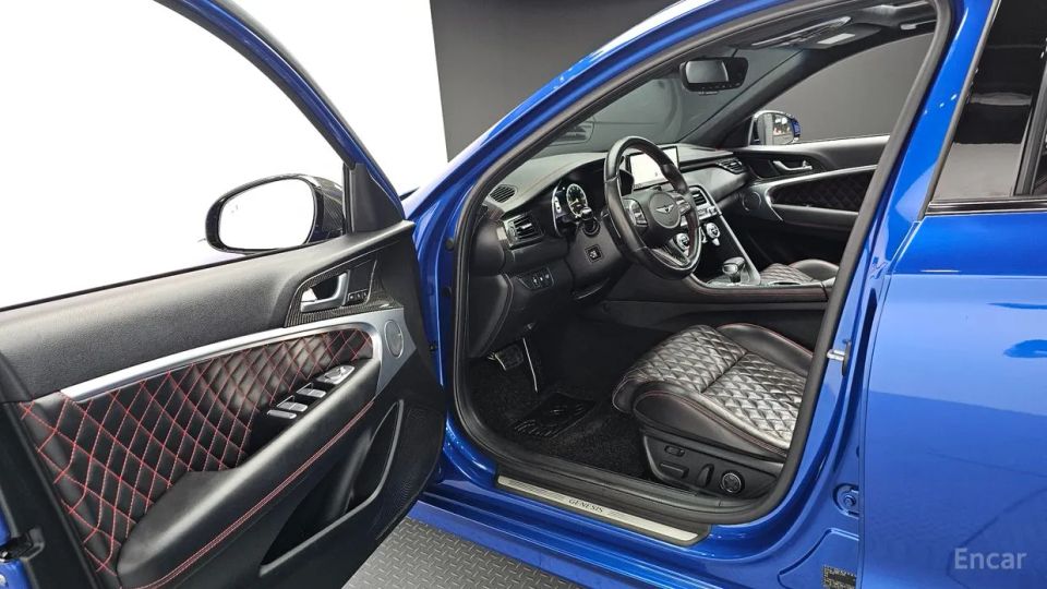 Genesis G70