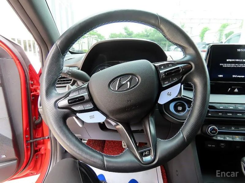 Hyundai Veloster