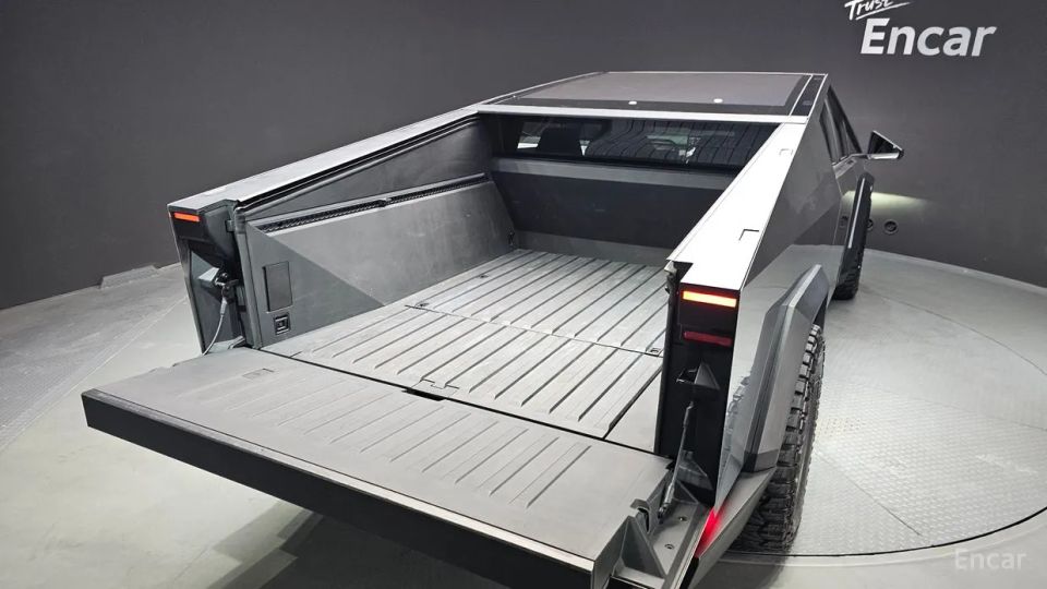 Tesla Cybertruck