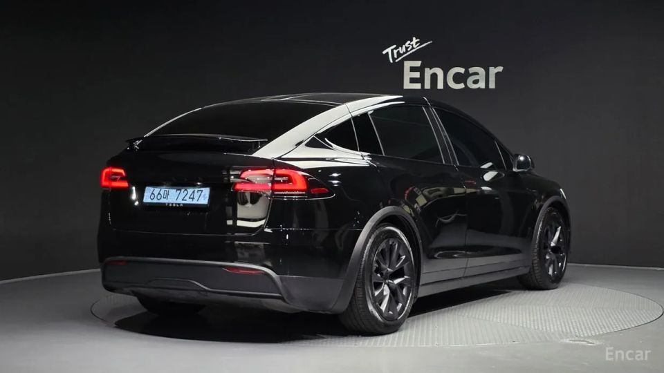 Tesla model-x