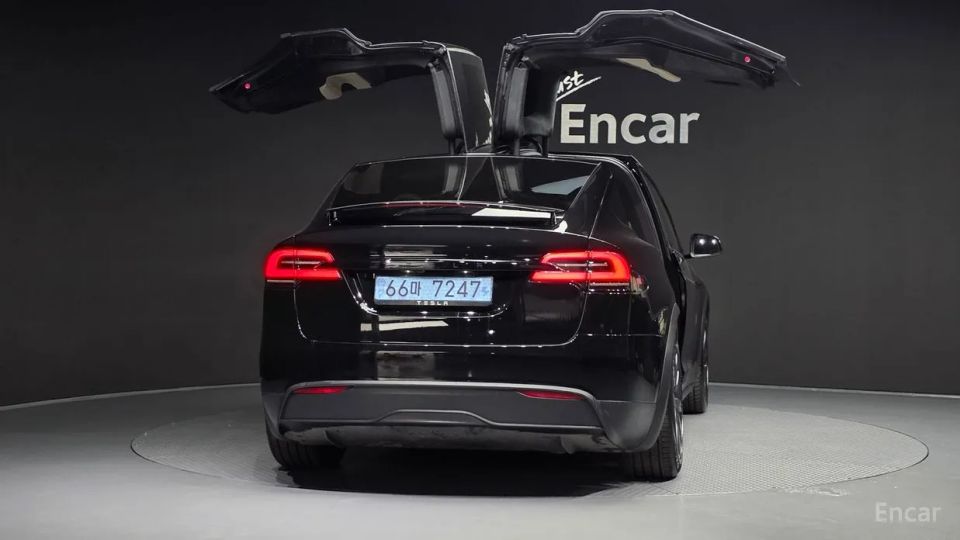 Tesla model-x