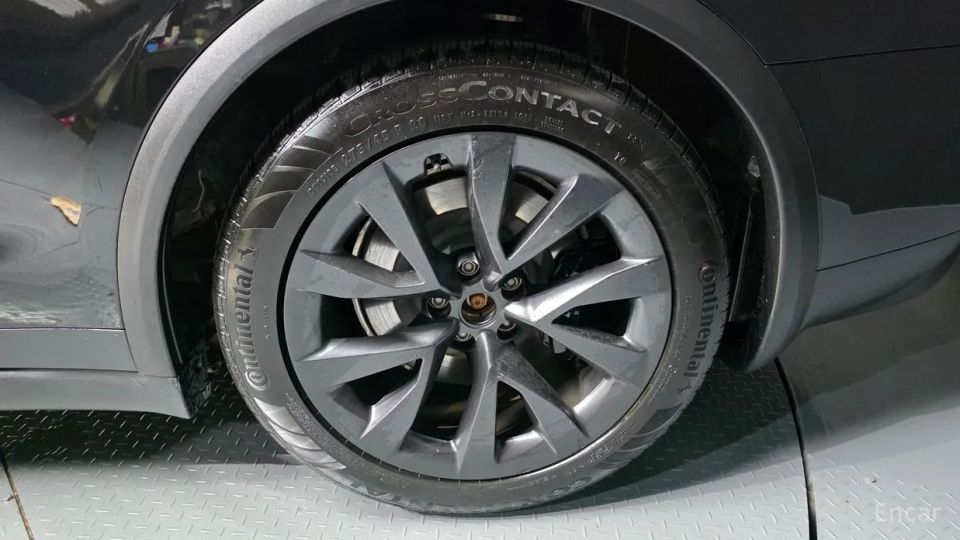 Tesla model-x
