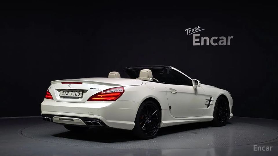 Mercedes-Benz SL-Class