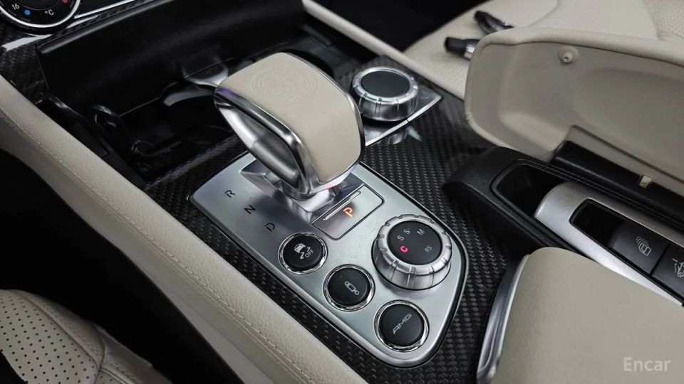 Mercedes-Benz SL-Class