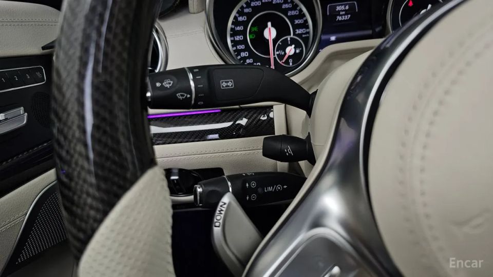 Mercedes-Benz SL-Class