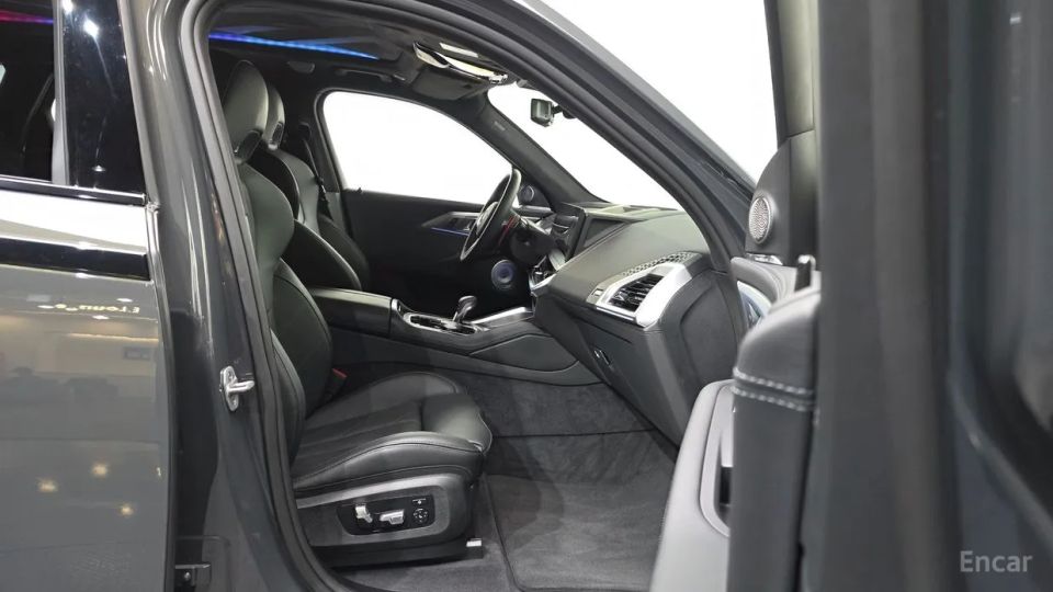 BMW XM