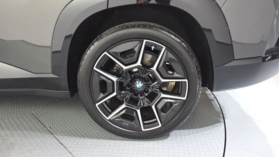 BMW XM