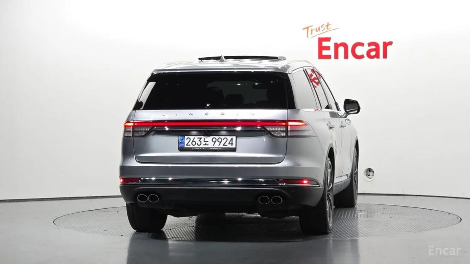 Lincoln Aviator