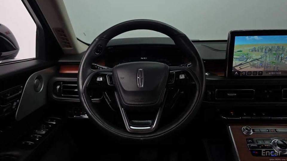 Lincoln Aviator