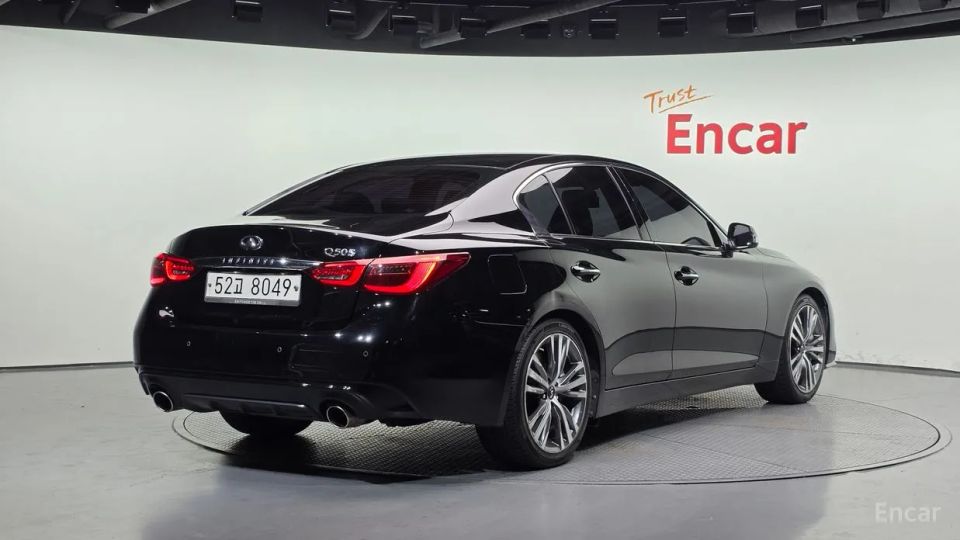 Infiniti Q50