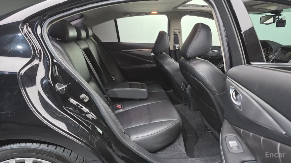 Infiniti Q50