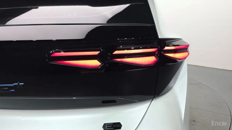 Renault-KoreaSamsung Filante