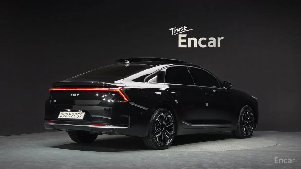 Kia K8