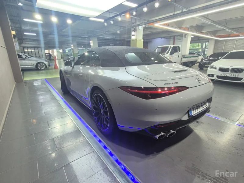 Mercedes-Benz SL-Class
