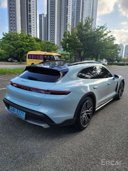Porsche Taycan