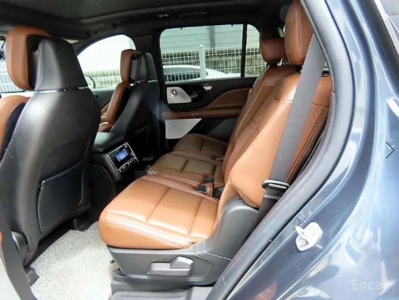 Lincoln Aviator