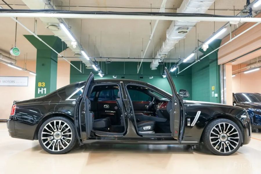 Rolls-Royce Ghost