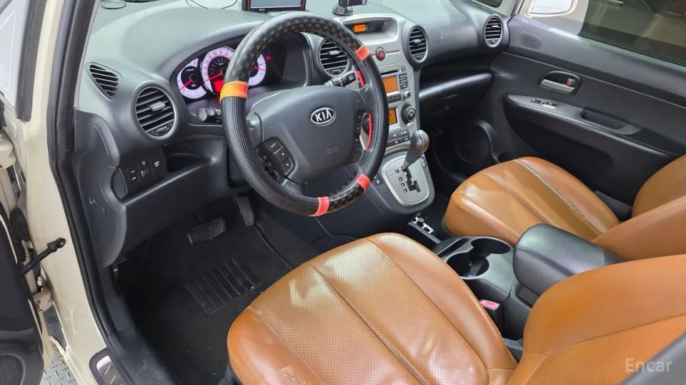 Kia Carens