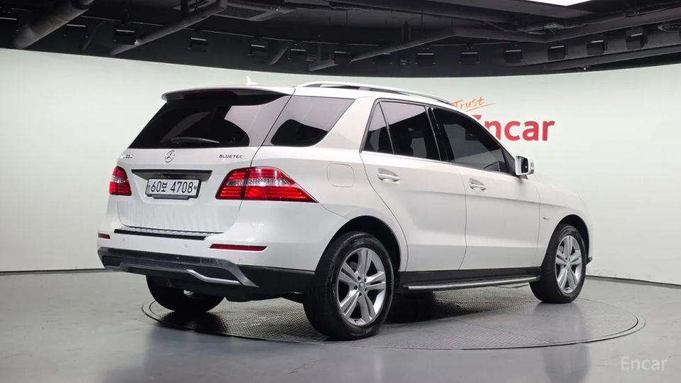 Mercedes-Benz M-class