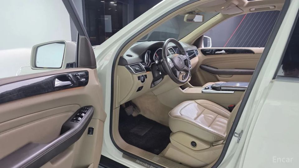 Mercedes-Benz M-class