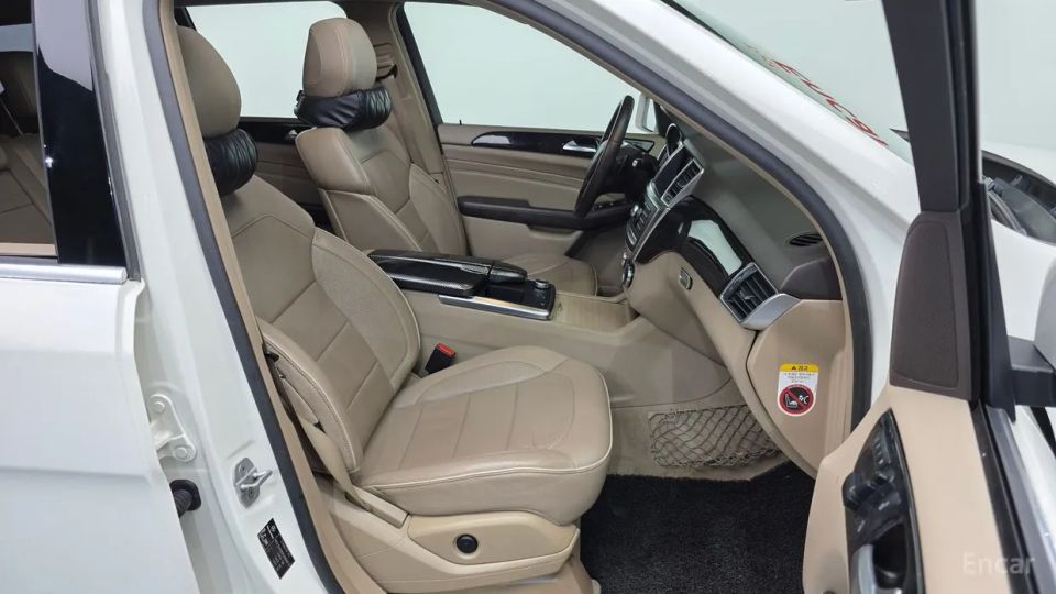 Mercedes-Benz M-class