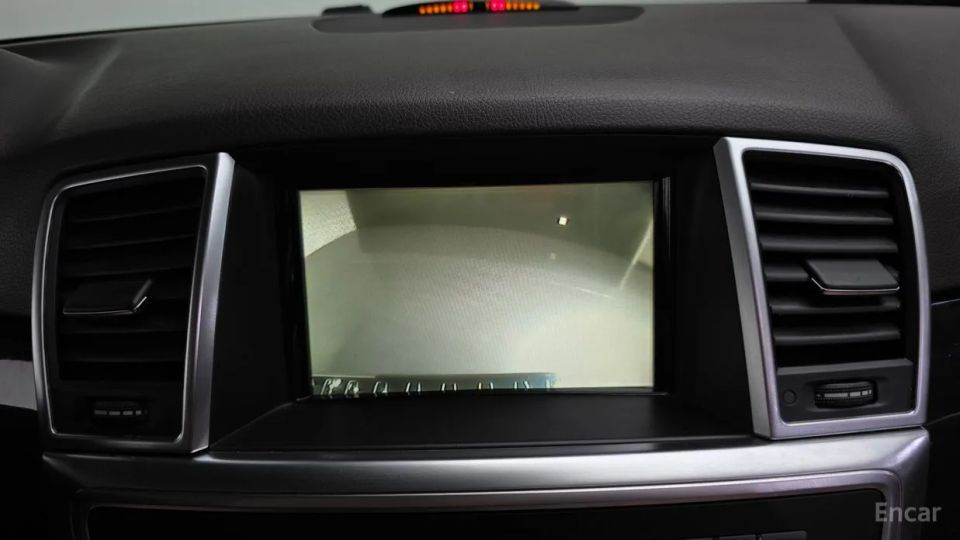 Mercedes-Benz M-class