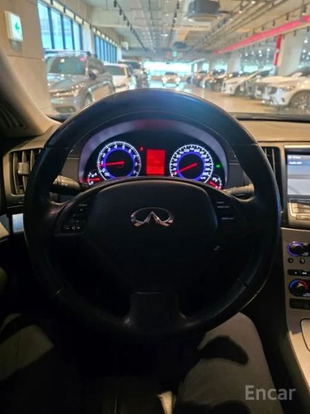 Infiniti G