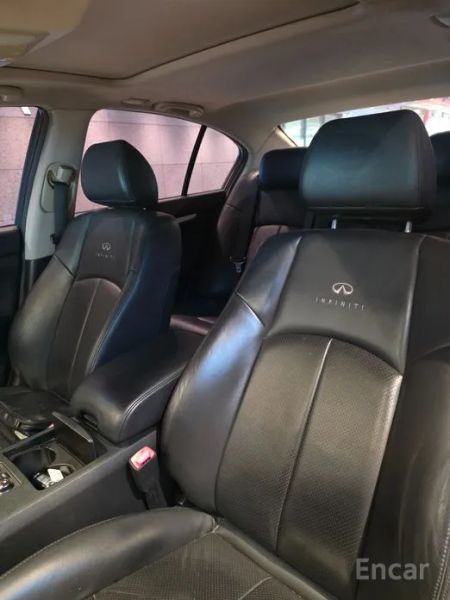 Infiniti G