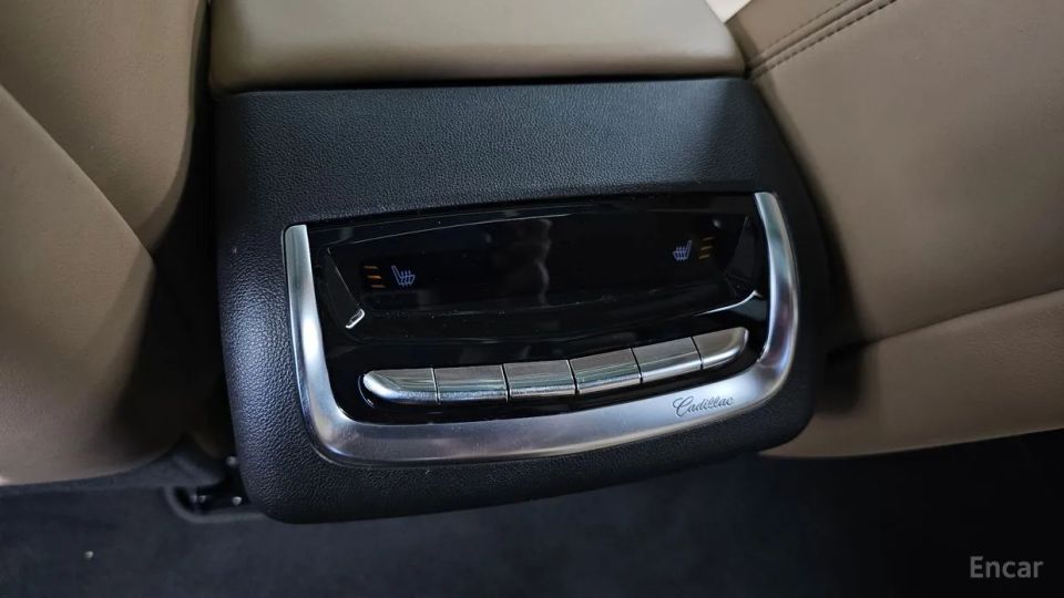 Cadillac XT6