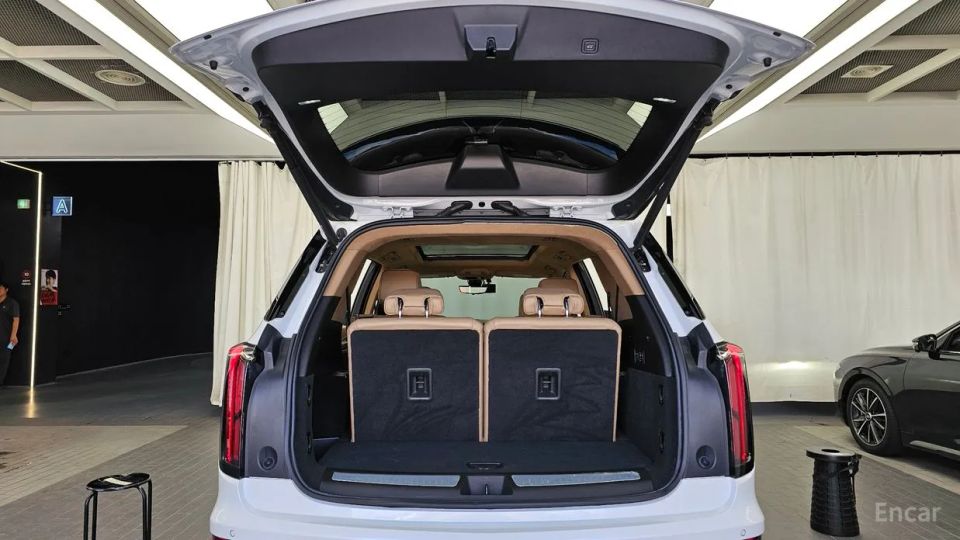 Cadillac XT6