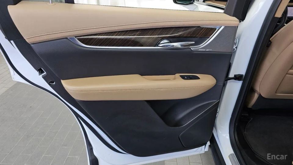 Cadillac XT6