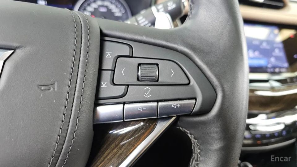 Cadillac XT6