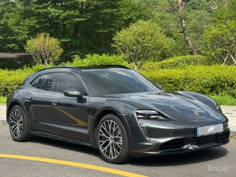 Porsche Taycan