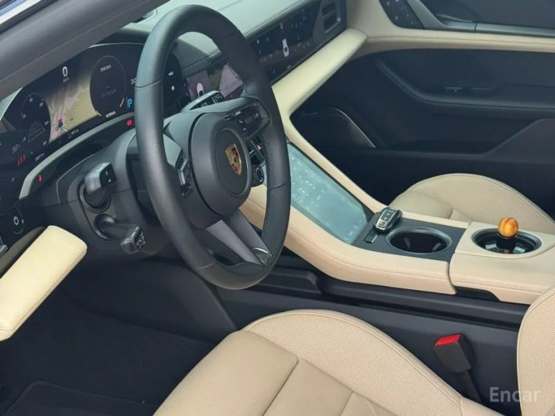 Porsche Taycan