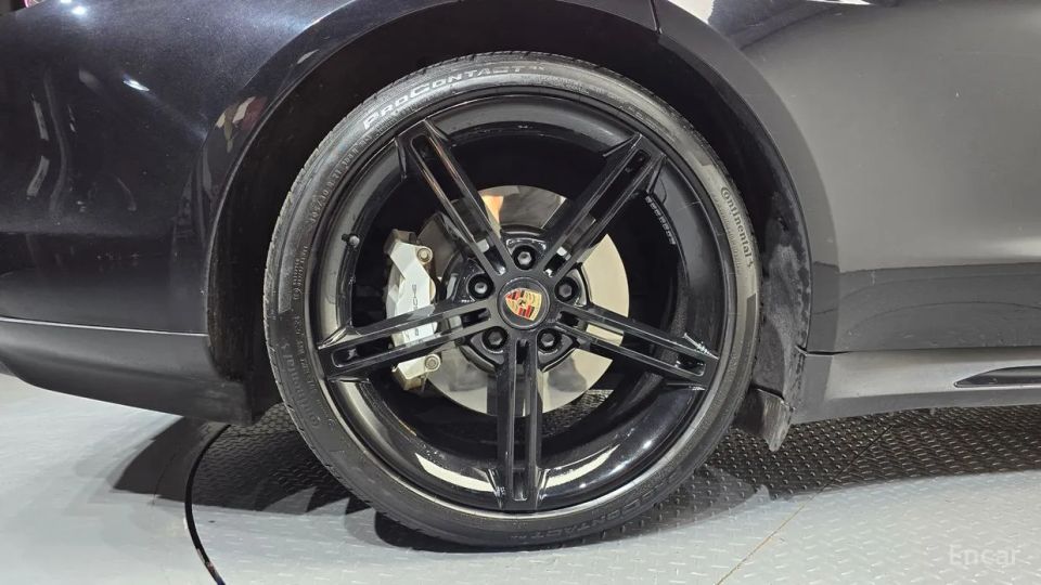 Porsche Taycan