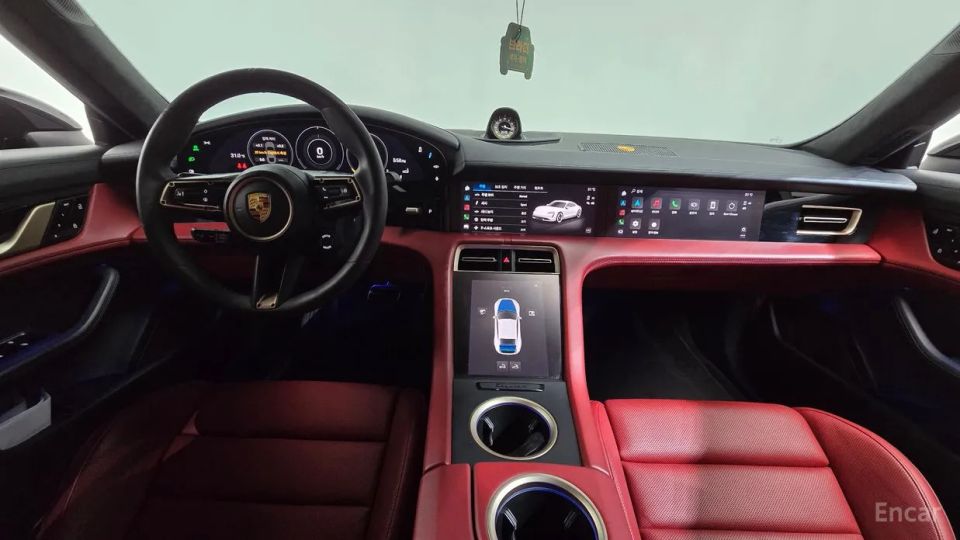 Porsche Taycan