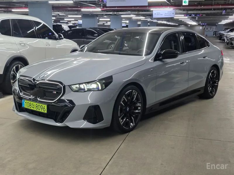 BMW i5