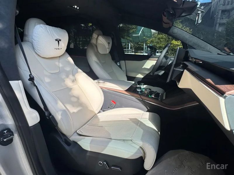 Tesla model-x