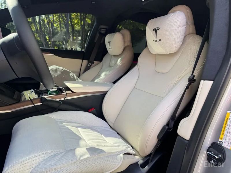 Tesla model-x