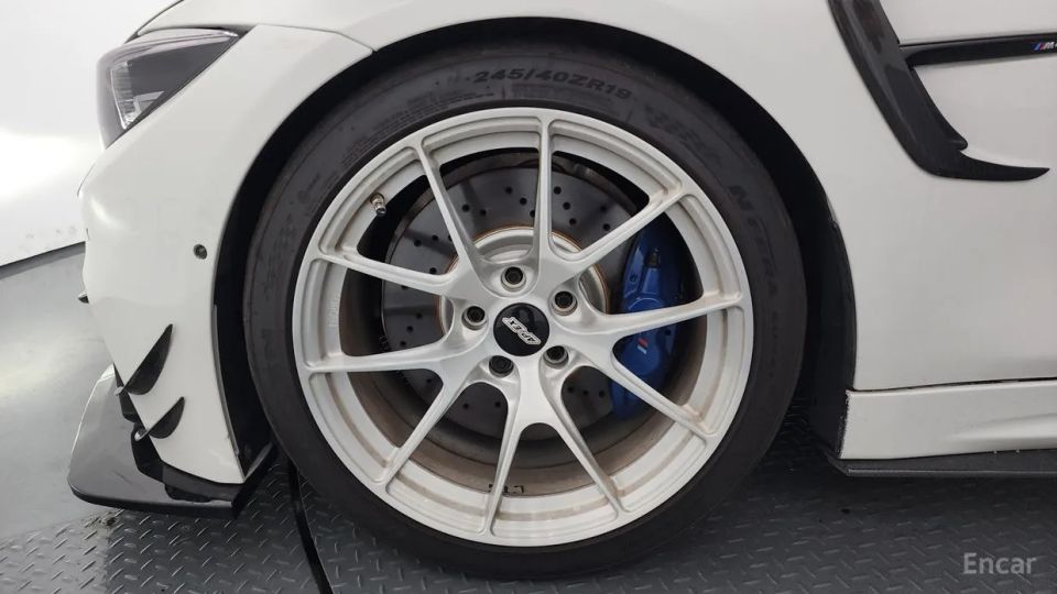 BMW M4