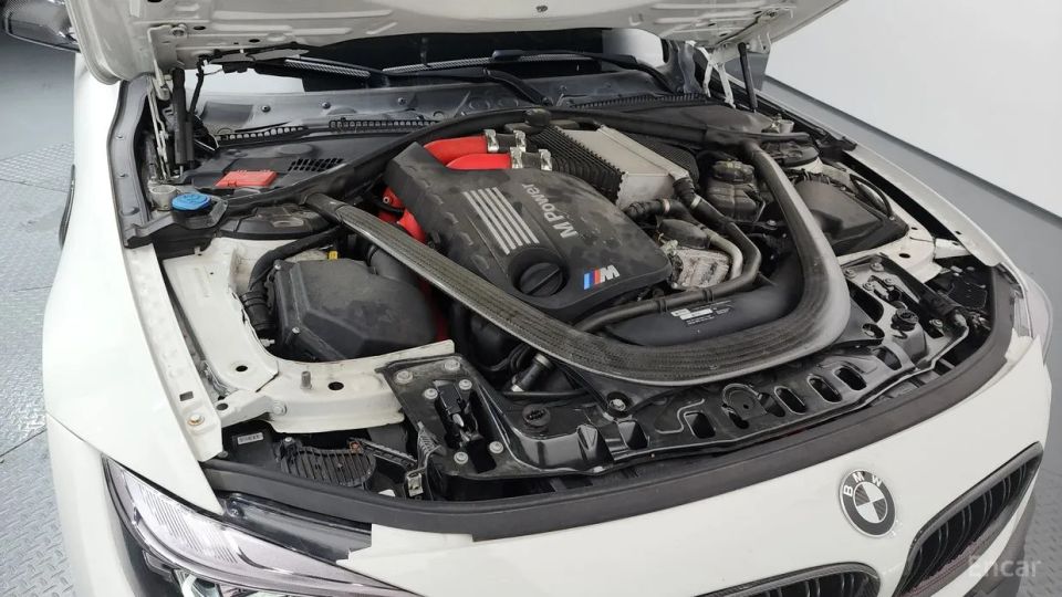 BMW M4