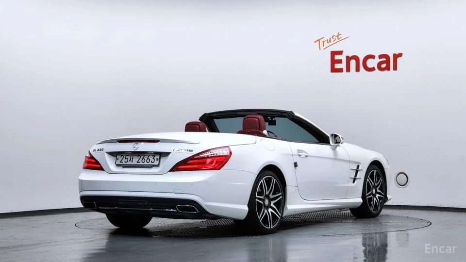 Mercedes-Benz SL-Class